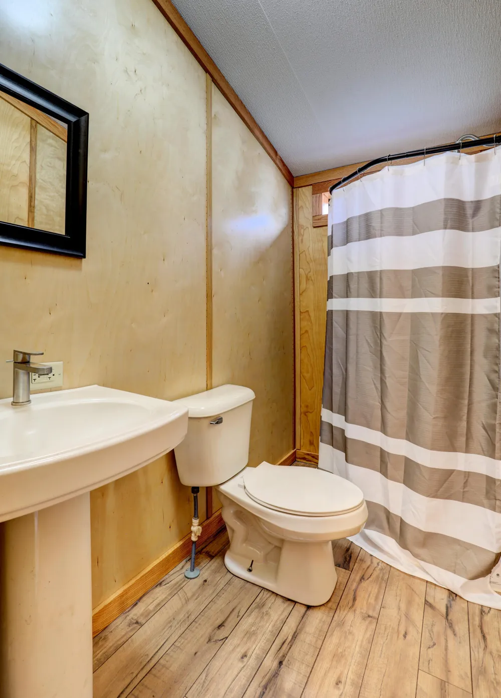 13618 Silverbrook Drive Grand Haven Charter Township, MI 49417