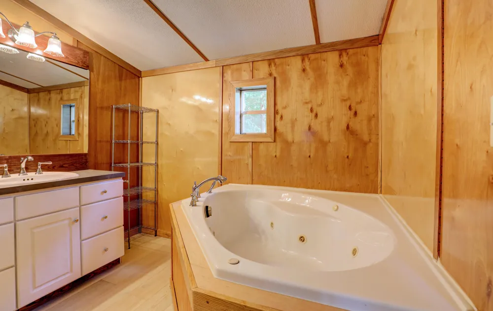 13618 Silverbrook Drive Grand Haven Charter Township, MI 49417