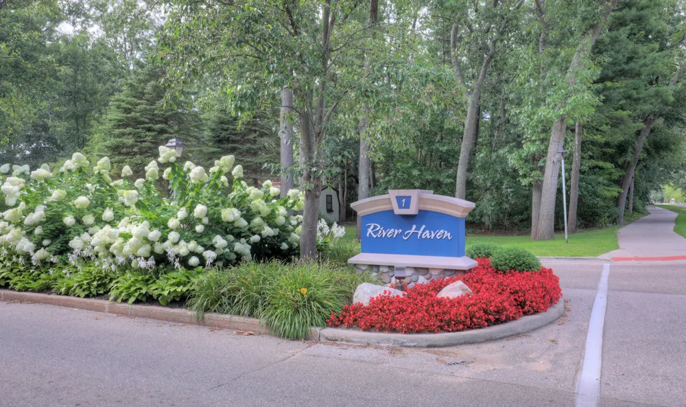 13618 Silverbrook Drive Grand Haven Charter Township, MI 49417