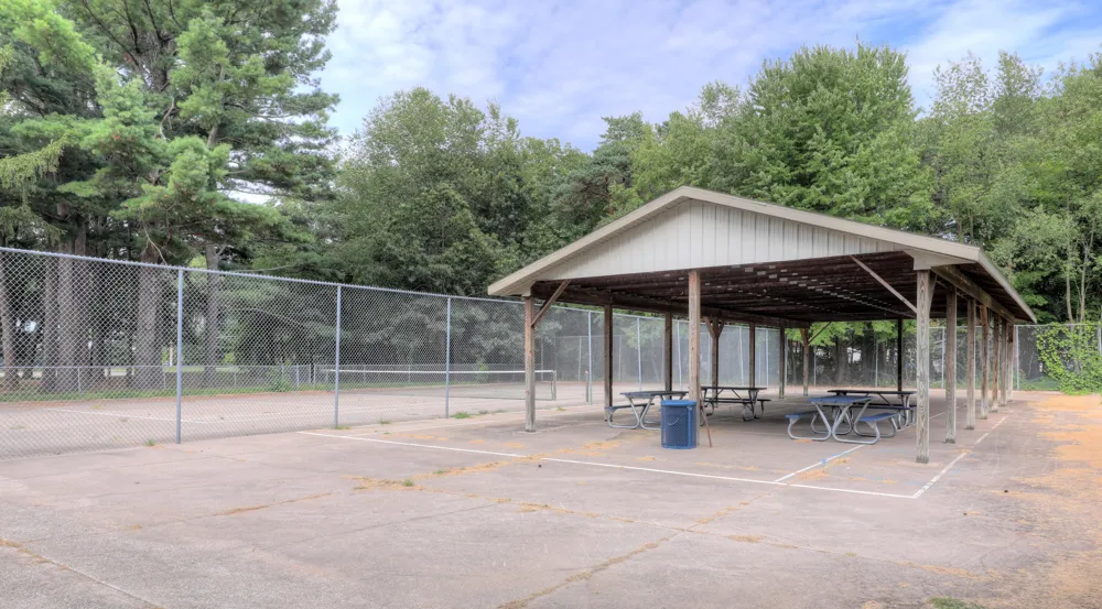 13618 Silverbrook Drive Grand Haven Charter Township, MI 49417