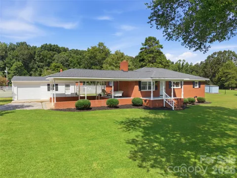 2424 Griffith Road