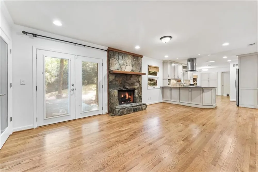 310 Clear Creek Court Roswell, GA 30076