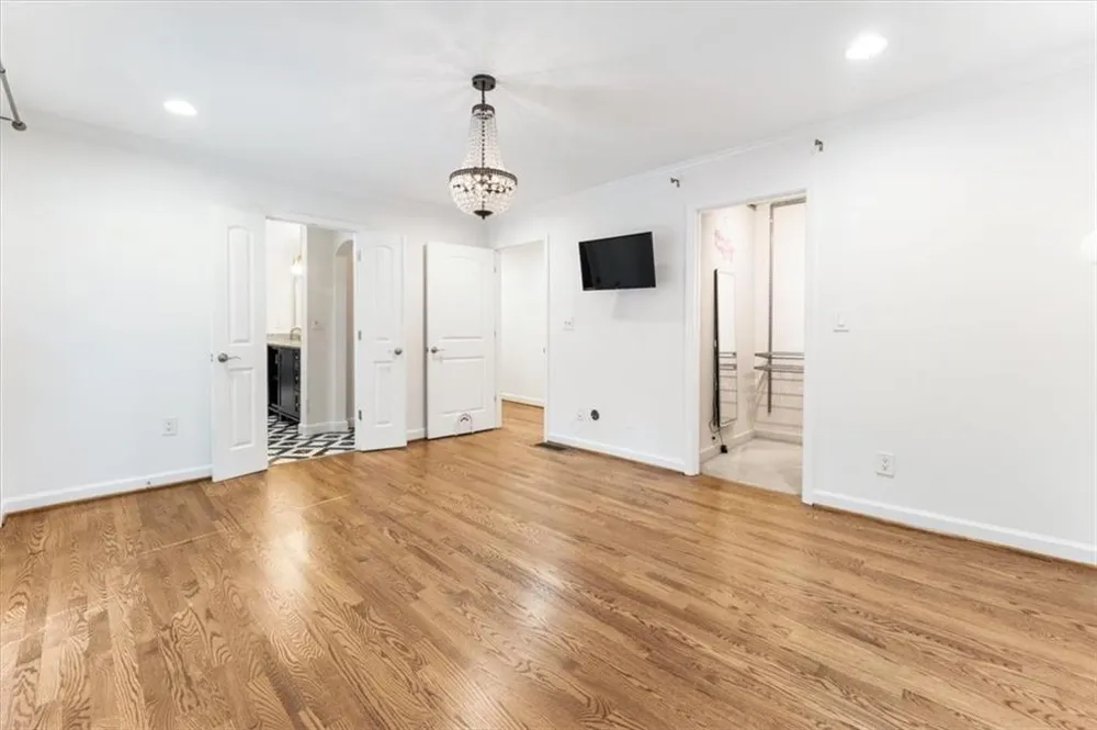 310 Clear Creek Court Roswell, GA 30076