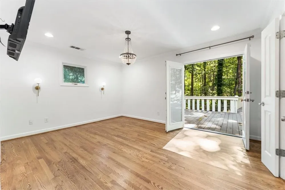 310 Clear Creek Court Roswell, GA 30076