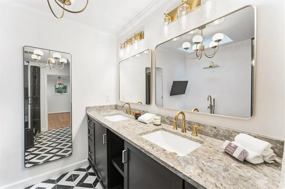 310 Clear Creek Court Roswell, GA 30076
