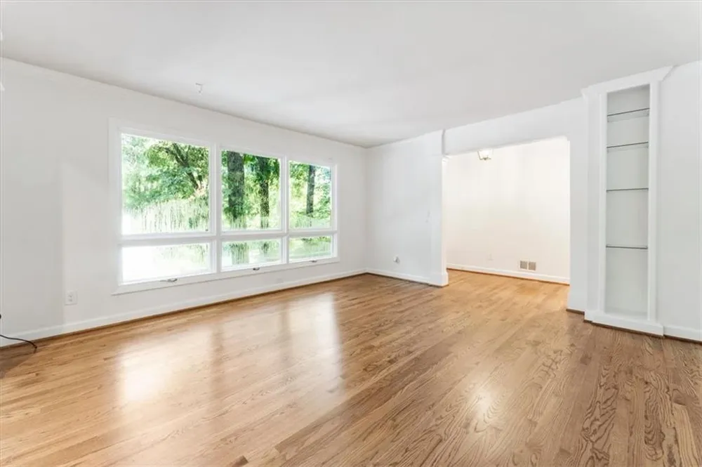 310 Clear Creek Court Roswell, GA 30076