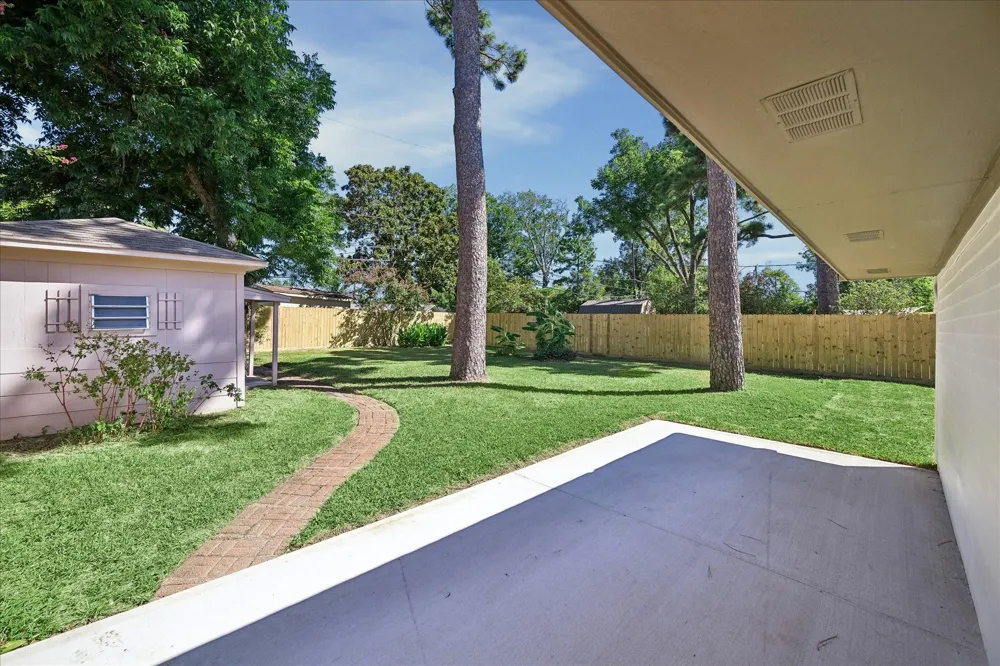 2226 Lamonte Lane Houston, TX 77018