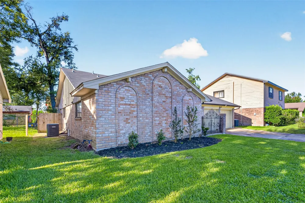 8430 Gallahad Street Houston, TX 77078