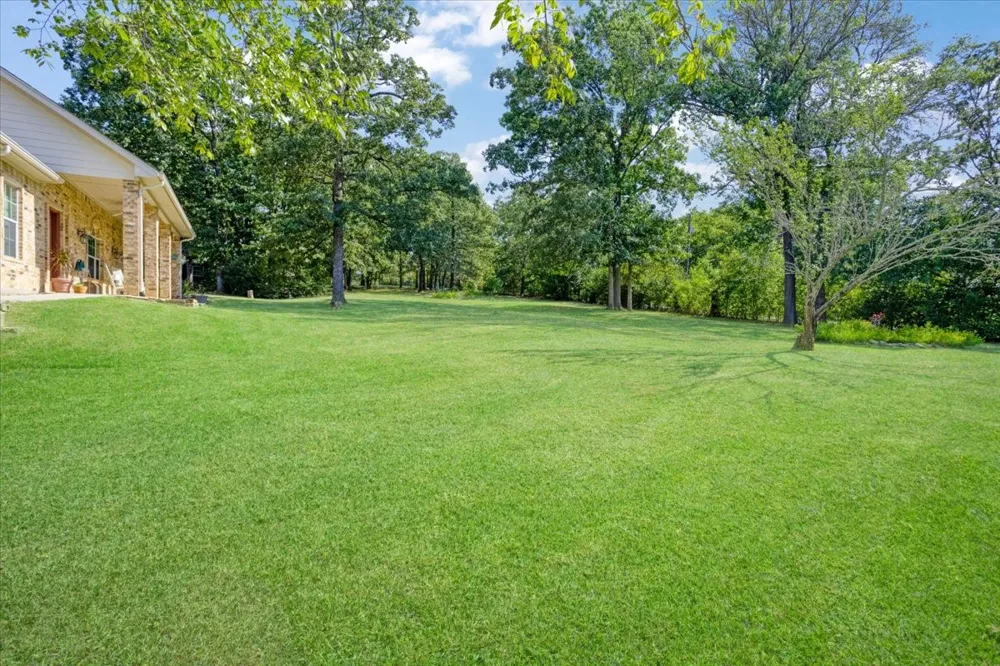 1091 Cedar Hills Drive Denison, TX 75021