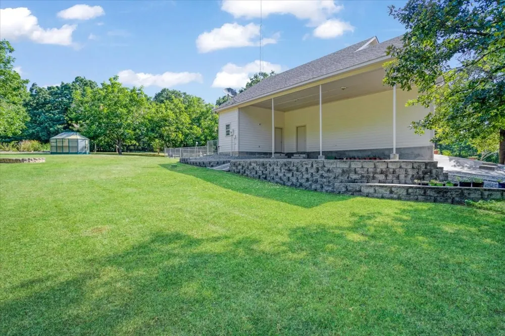 1091 Cedar Hills Drive Denison, TX 75021