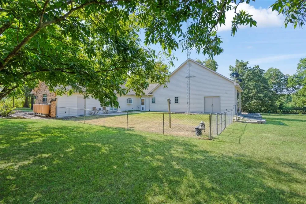 1091 Cedar Hills Drive Denison, TX 75021