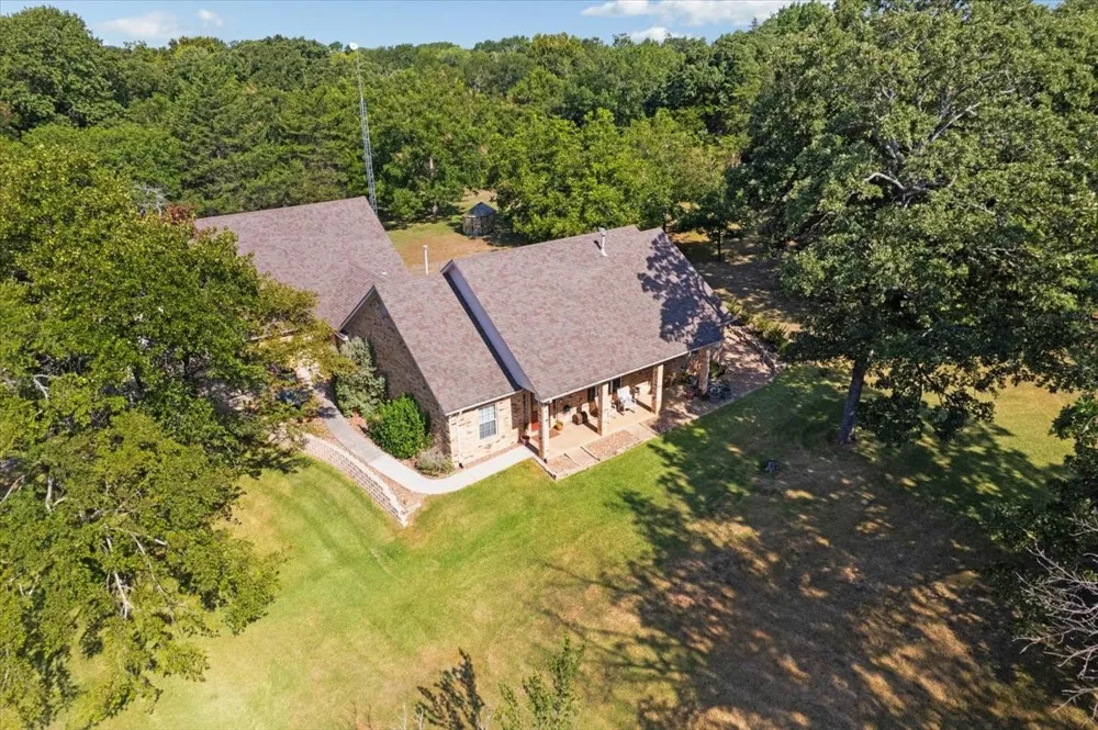 1091 Cedar Hills Drive Denison, TX 75021
