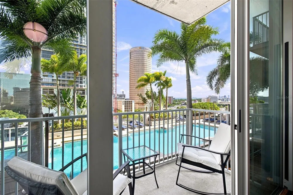 777 ASHLEY DRIVE #910 Tampa, FL 33602