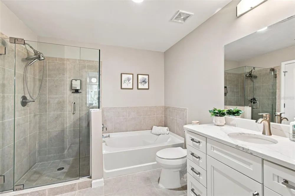 777 ASHLEY DRIVE #910 Tampa, FL 33602