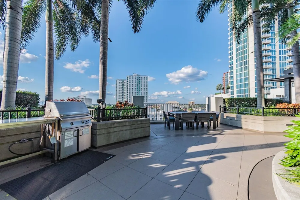 777 ASHLEY DRIVE #910 Tampa, FL 33602