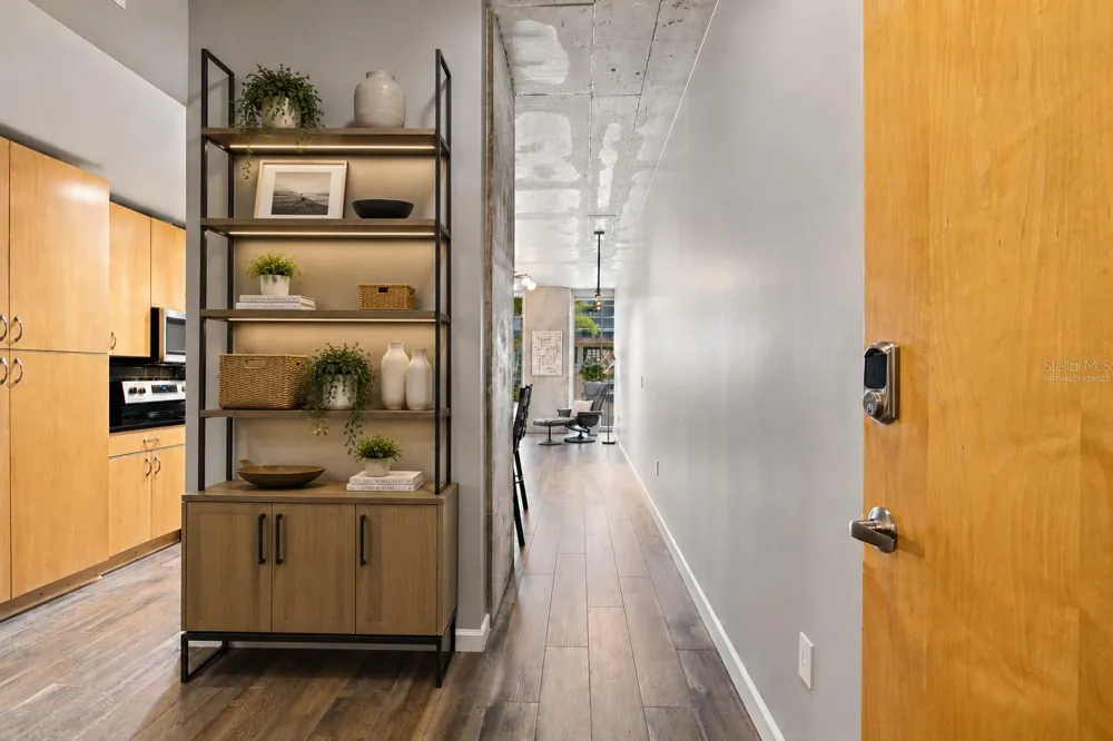 777 ASHLEY DRIVE #910 Tampa, FL 33602