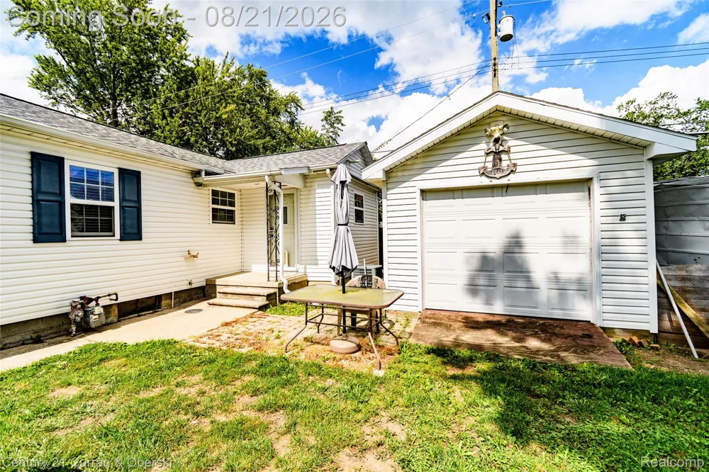 3013 Lakeview Street Frenchtown Township, MI 48162