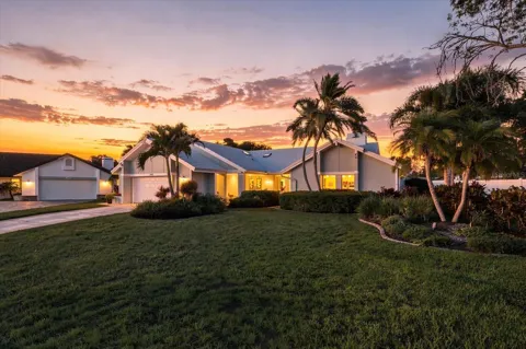 3441 HINSDALE COURT
