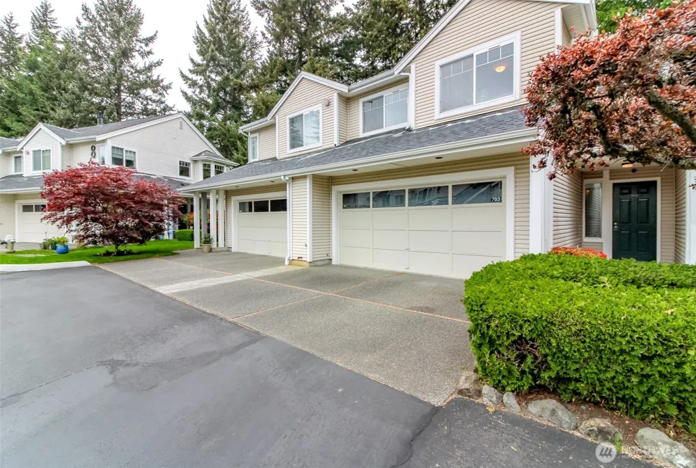 4714 Fairwood Blvd NE #703 Tacoma, WA 98422