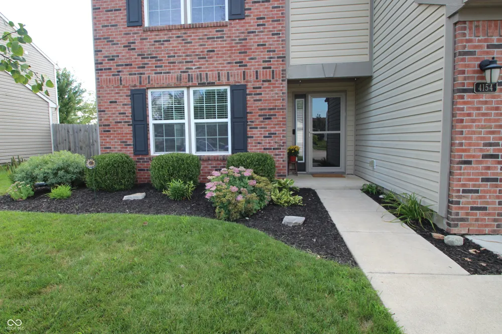 4154 Taunton Court Plainfield, IN 46168