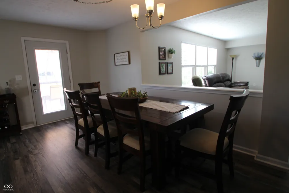 4154 Taunton Court Plainfield, IN 46168