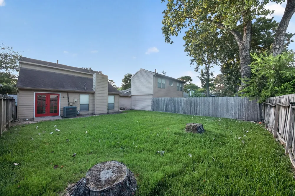 7760 High Village Drive Houston, TX 77095