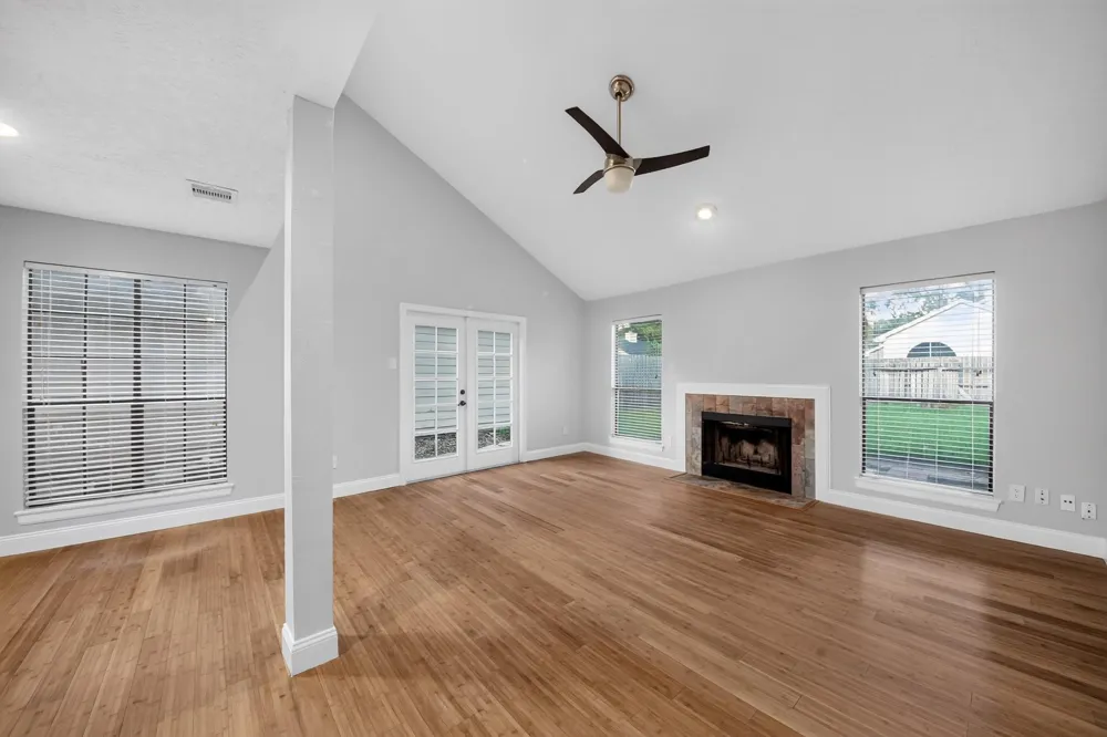 7760 High Village Drive Houston, TX 77095