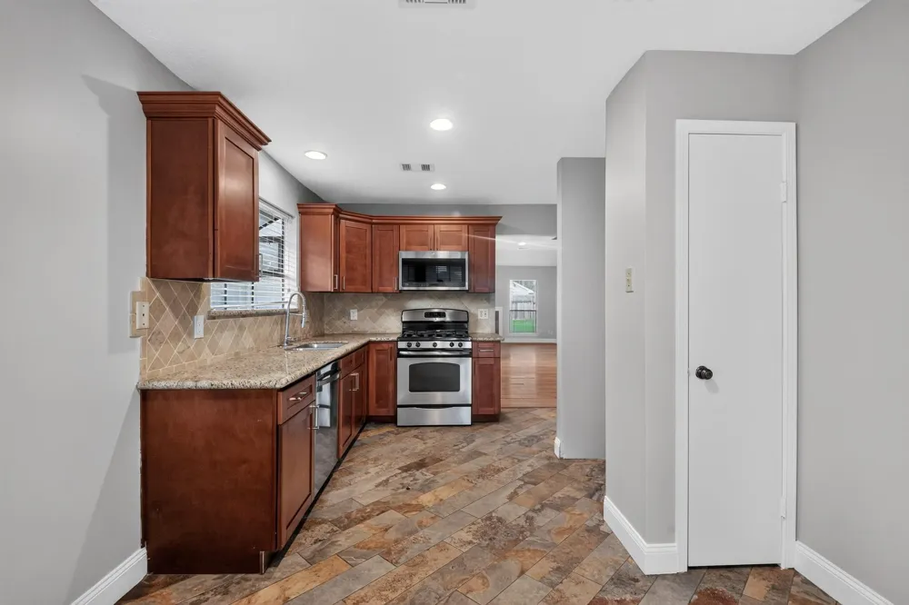 7760 High Village Drive Houston, TX 77095