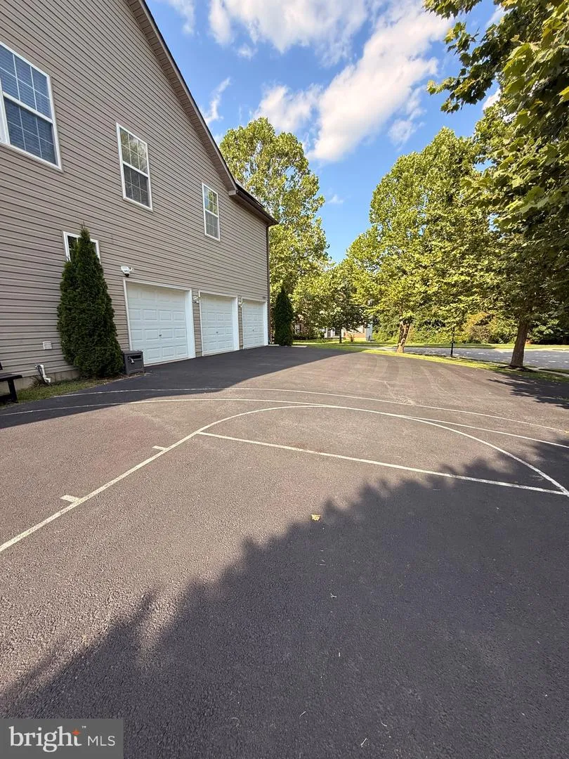 213 REMI DRIVE New Castle, DE 19720