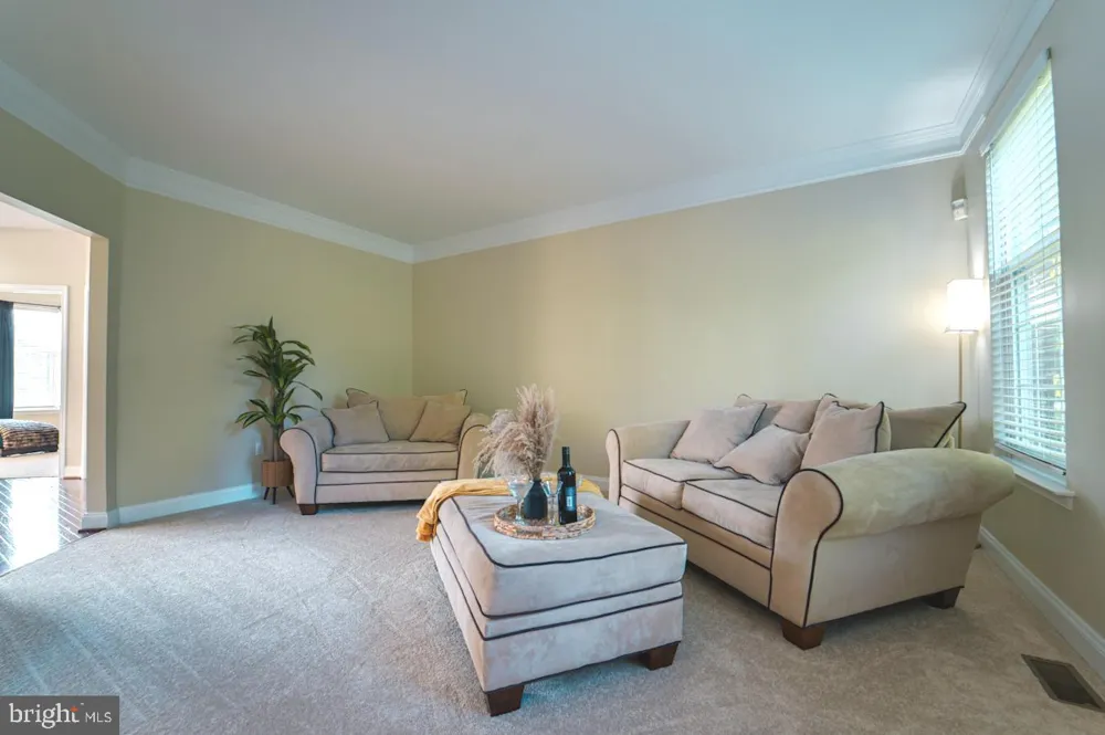 213 REMI DRIVE New Castle, DE 19720