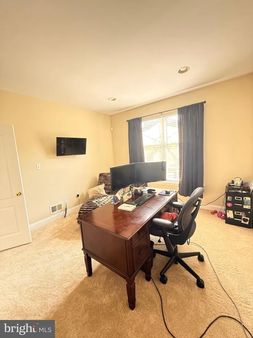 213 REMI DRIVE New Castle, DE 19720