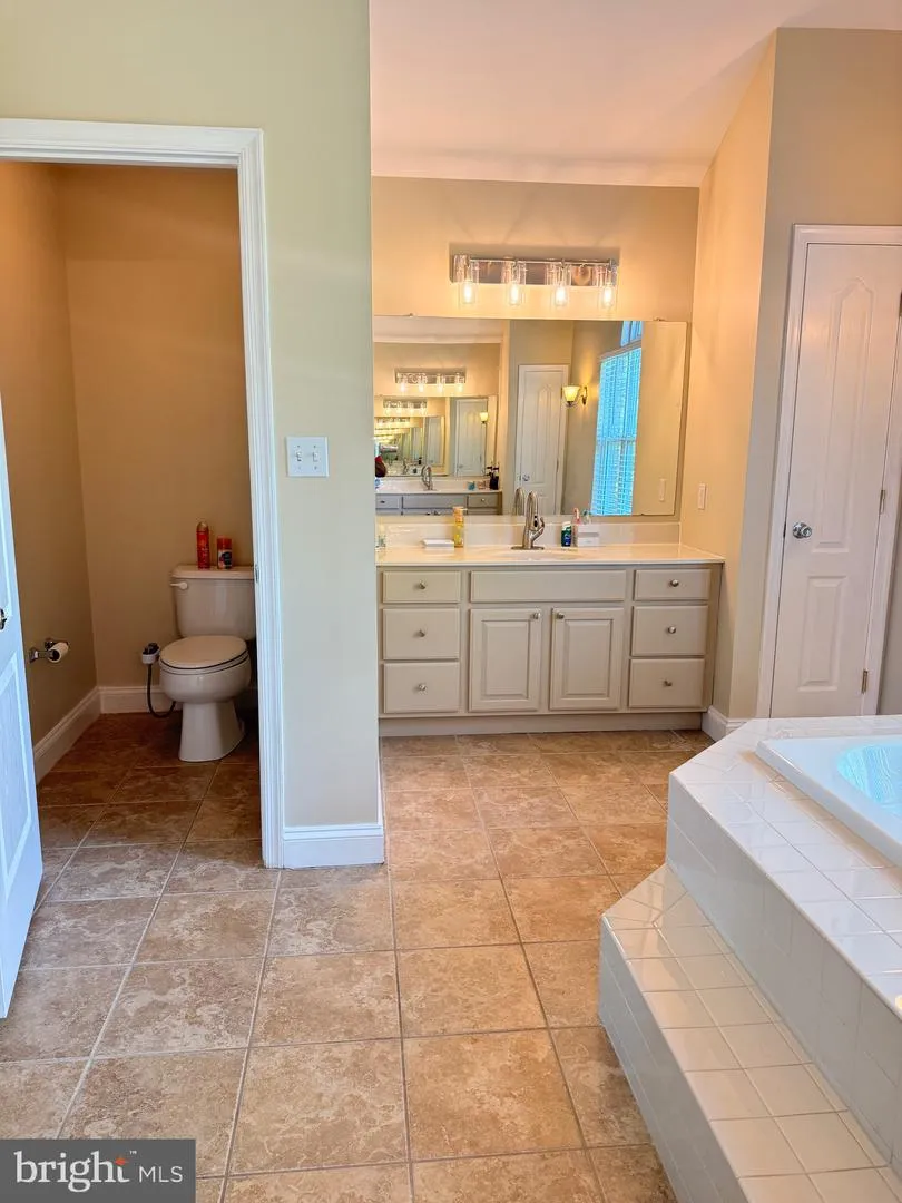 213 REMI DRIVE New Castle, DE 19720