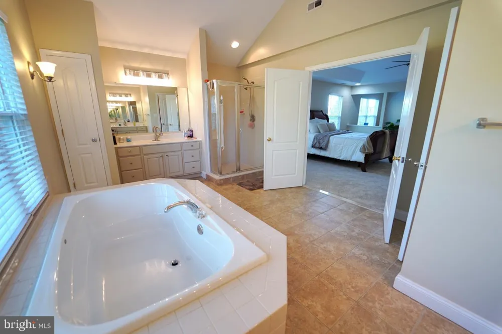 213 REMI DRIVE New Castle, DE 19720