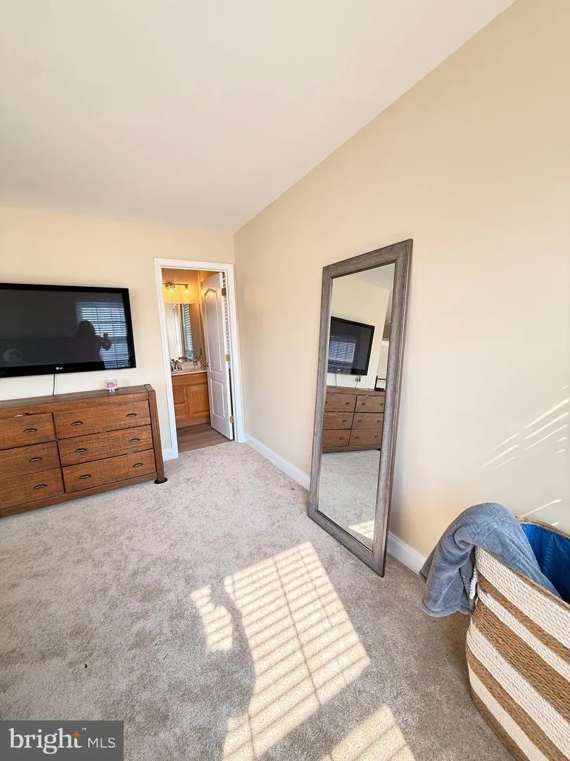 213 REMI DRIVE New Castle, DE 19720