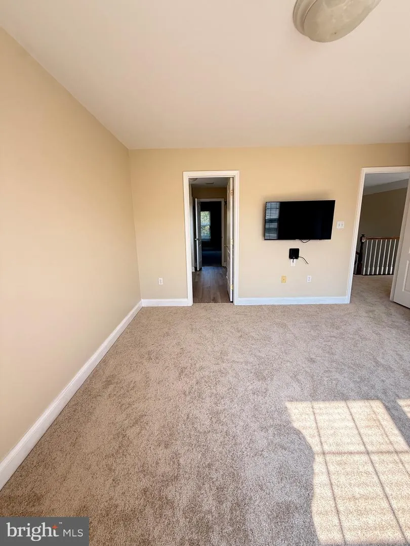 213 REMI DRIVE New Castle, DE 19720