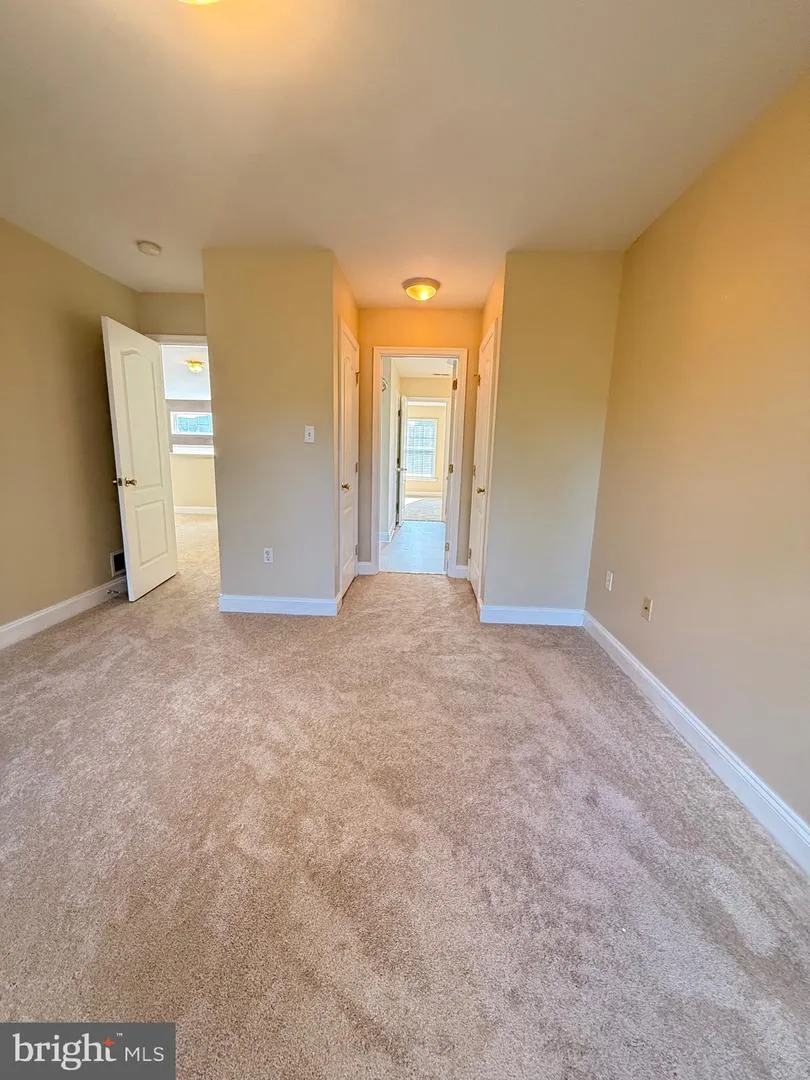 213 REMI DRIVE New Castle, DE 19720