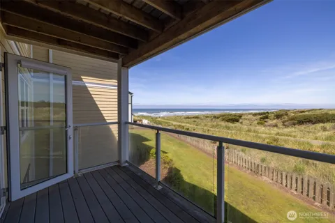 1600 W Ocean Avenue #924