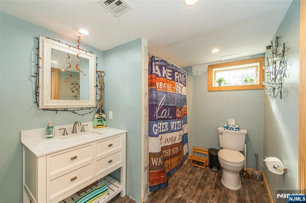 48 Lakeside Avenue Hardyston, NJ 07460