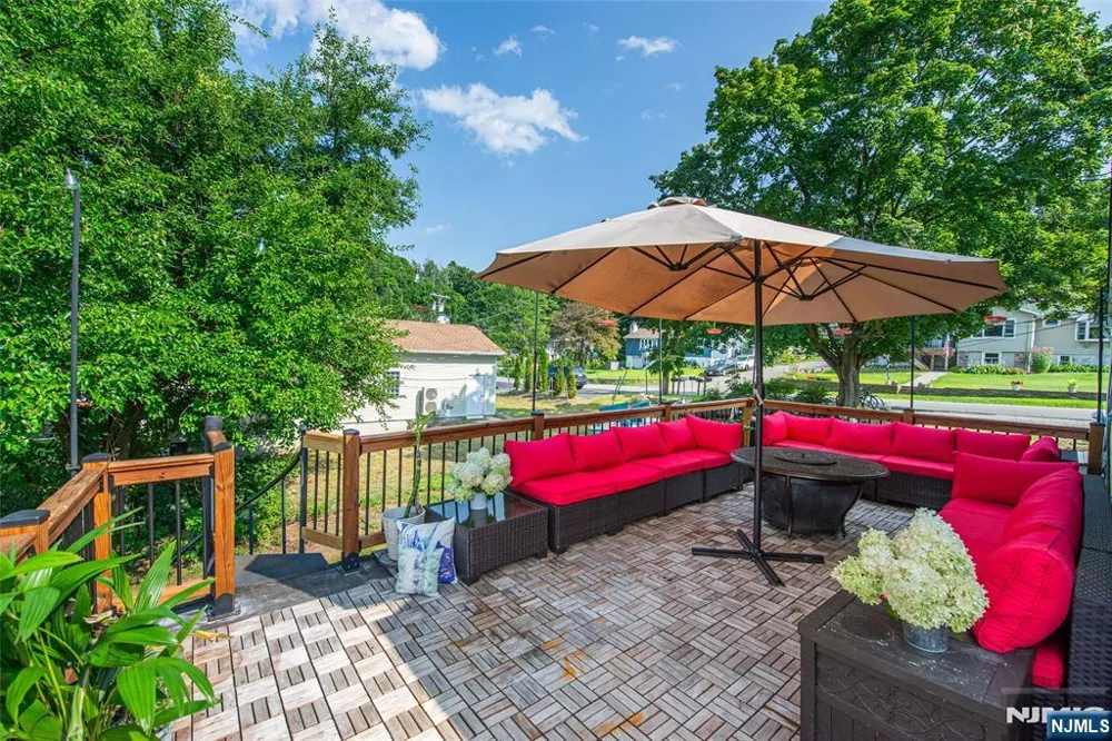 48 Lakeside Avenue Hardyston, NJ 07460