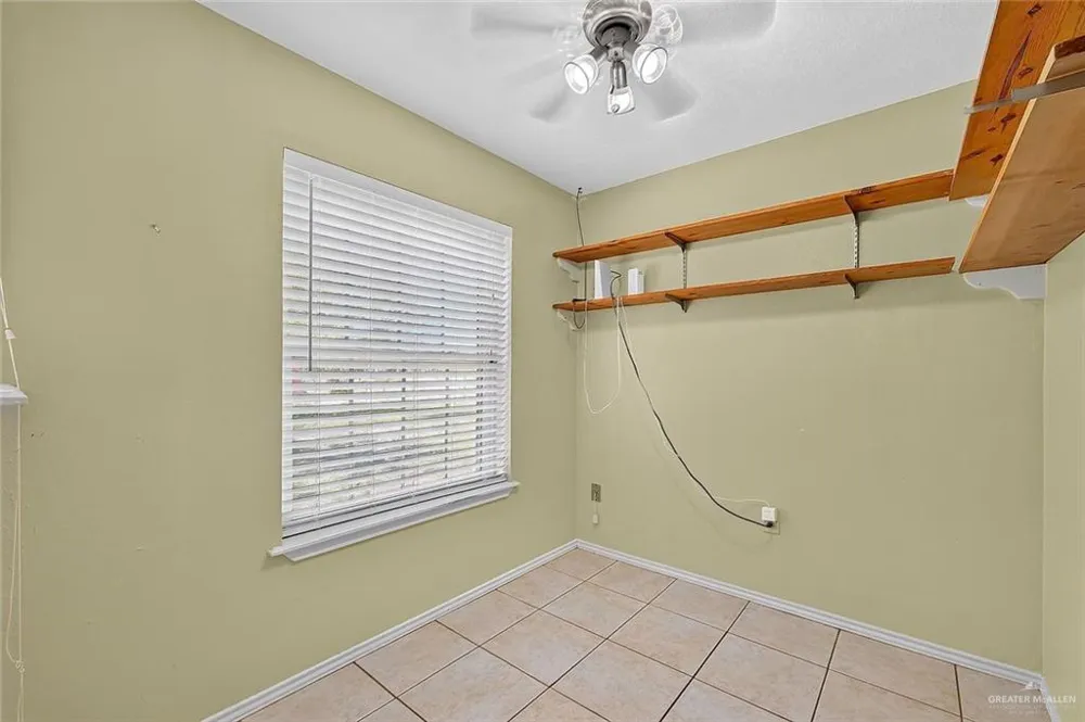 321 W Expressway 83 Penitas, TX 78576