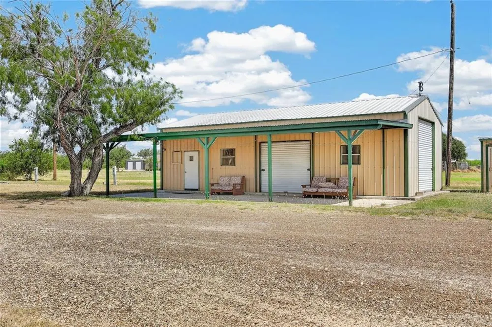 321 W Expressway 83 Penitas, TX 78576