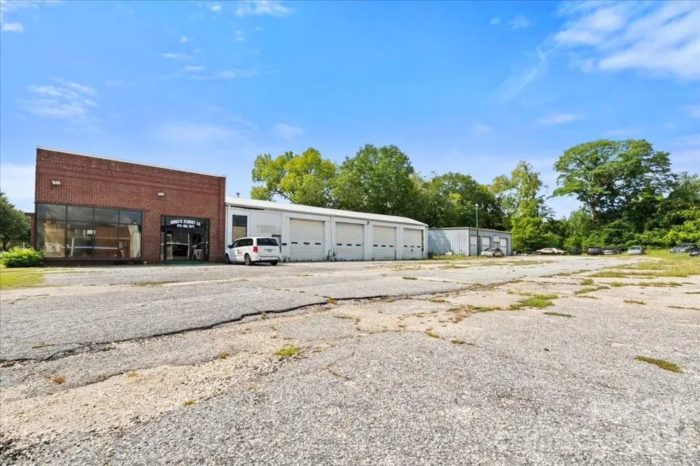 319 2nd Street Cheraw, SC 29520