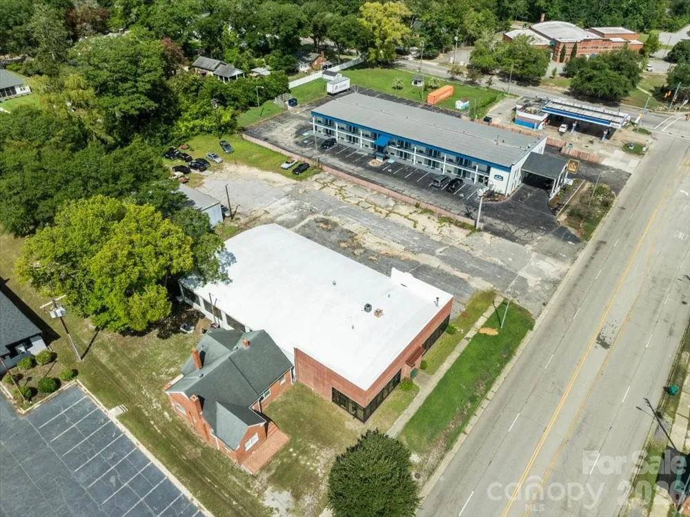 319 2nd Street Cheraw, SC 29520
