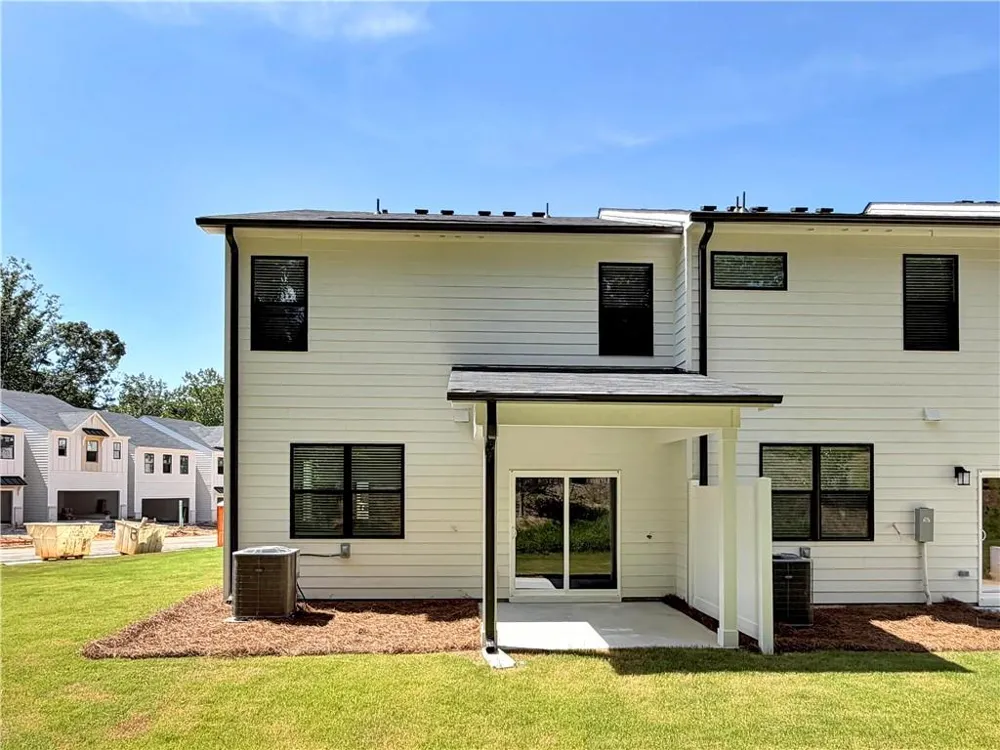 7449 Quinn Place Flowery Branch, GA 30542