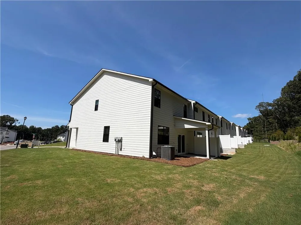 7449 Quinn Place Flowery Branch, GA 30542