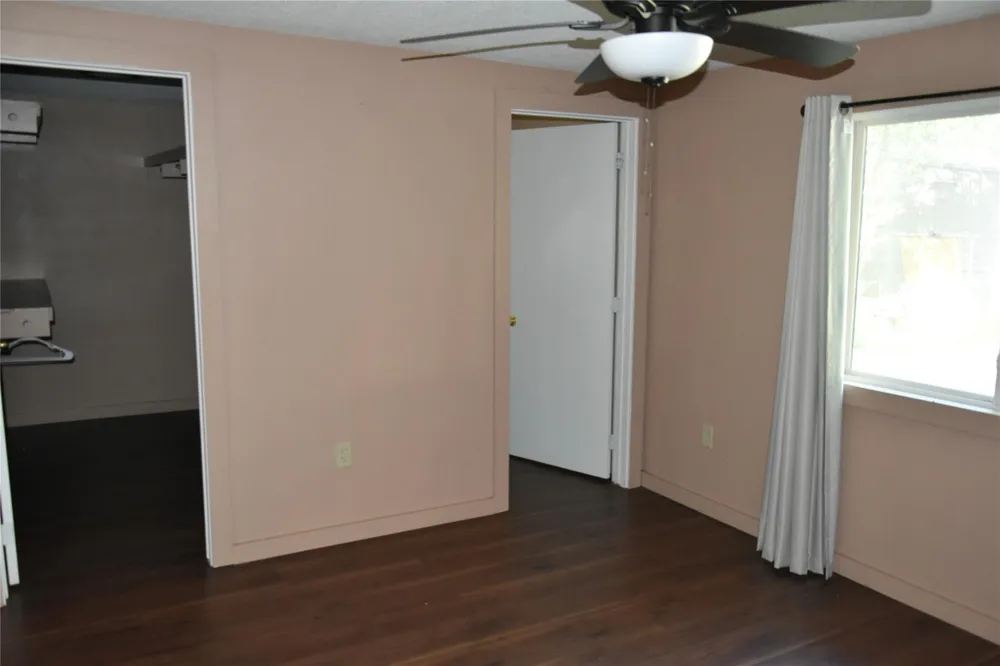 602 S Fair Street Crockett, TX 75835