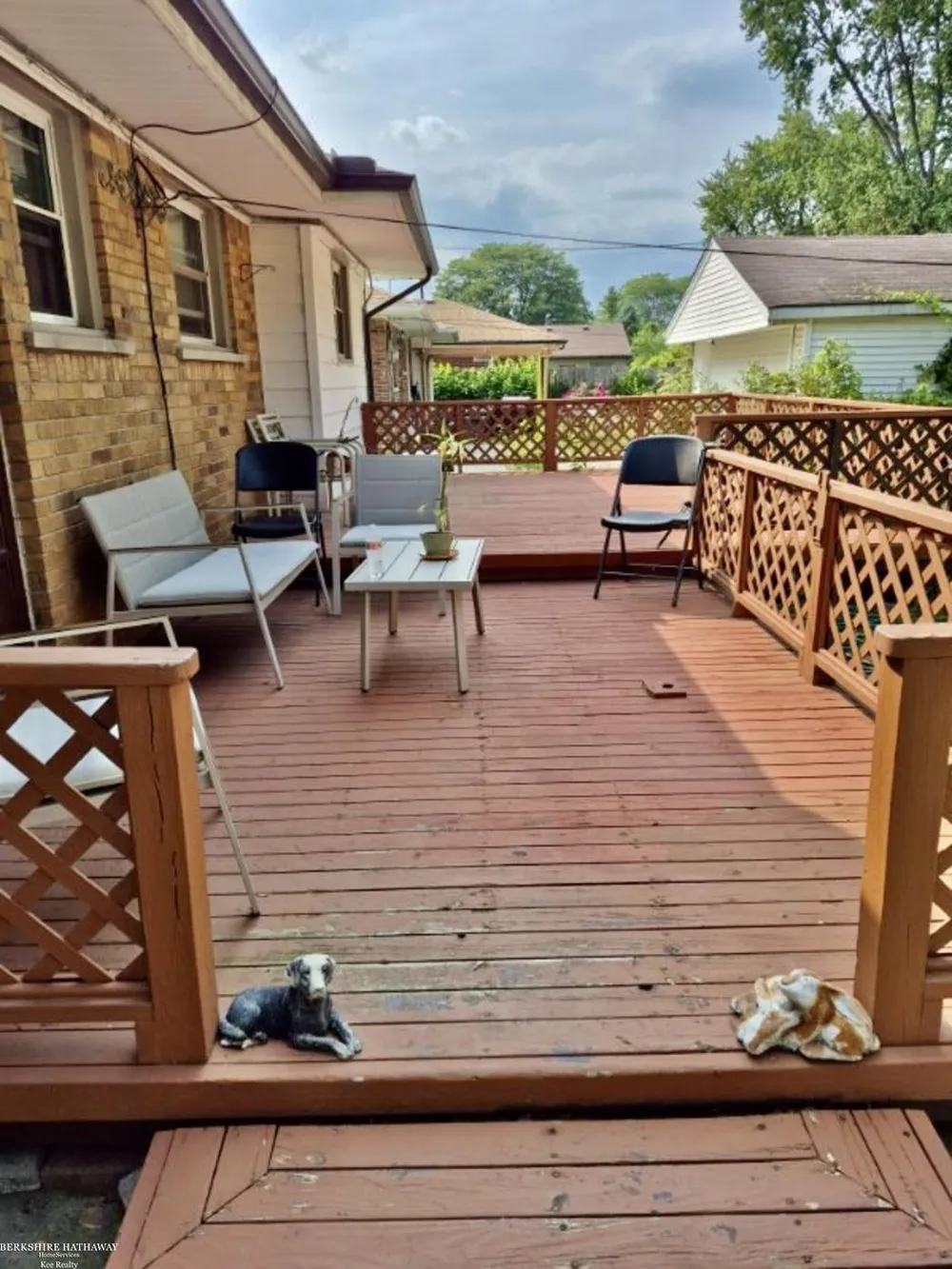 20443 Fleetwood Drive Harper Woods City, MI 48225