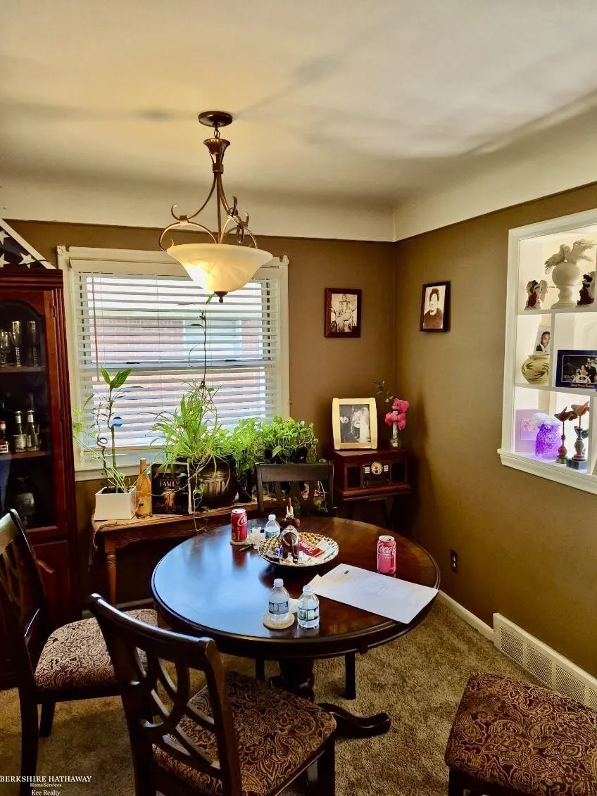 20443 Fleetwood Drive Harper Woods City, MI 48225