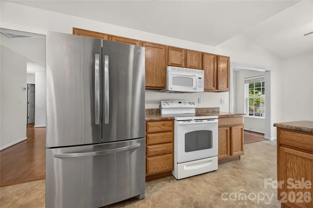123 Lanceford Circle Fletcher, NC 28732