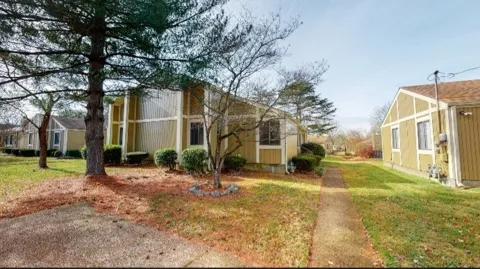 805 Bellevue Rd